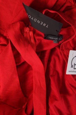 Šaty  Trendyol, Velikost M, Barva Červená, Cena  1 205,00 Kč
