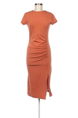 Šaty  Trendyol, Velikost M, Barva Červená, Cena  916,00 Kč