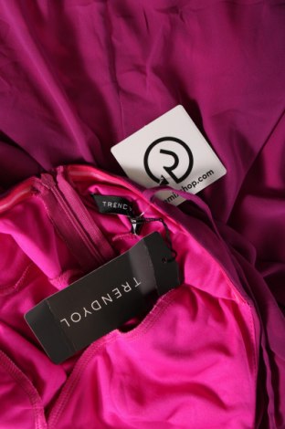 Rochie Trendyol, Mărime XS, Culoare Roz, Preț 262,50 Lei