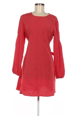 Šaty  Trendyol, Velikost L, Barva Červená, Cena  973,00 Kč