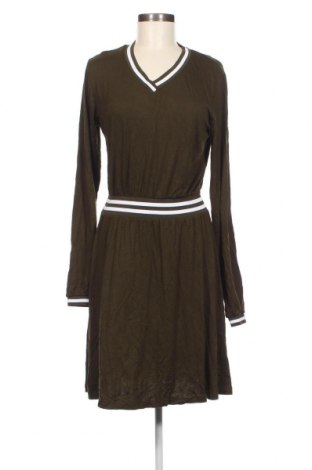 Kleid True Spirit, Größe M, Farbe Grün, Preis 18,25 €