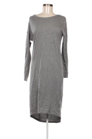 Kleid United Colors Of Benetton, Größe S, Farbe Grau, Preis 33,40 €