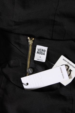 Рокля Vero Moda, Размер S, Цвят Черен, Цена 37,20 лв.