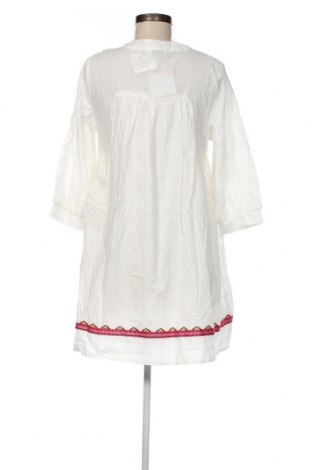 Kleid Wiya, Größe M, Farbe Weiß, Preis € 75,15