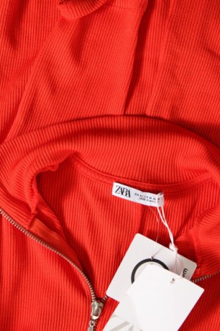 Рокля Zara, Размер M, Цвят Червен, Цена 37,20 лв.
