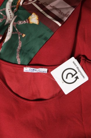 Рокля Zara, Размер S, Цвят Червен, Цена 16,20 лв.