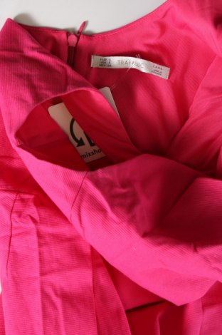 Рокля Zara Trafaluc, Размер S, Цвят Розов, Цена 48,00 лв.