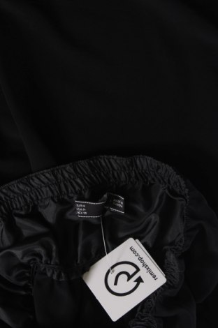 Рокля Zara Trafaluc, Размер M, Цвят Черен, Цена 26,40 лв.