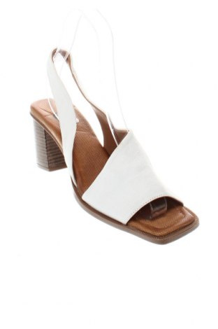 Sandalen, Größe 40, Farbe Weiß, Preis 33,40 €