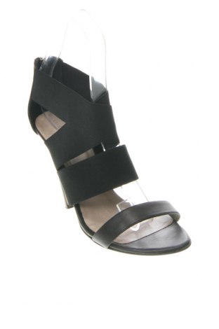 Sandále Karen Millen, Veľkosť 40, Farba Čierna, Cena  40,08 €