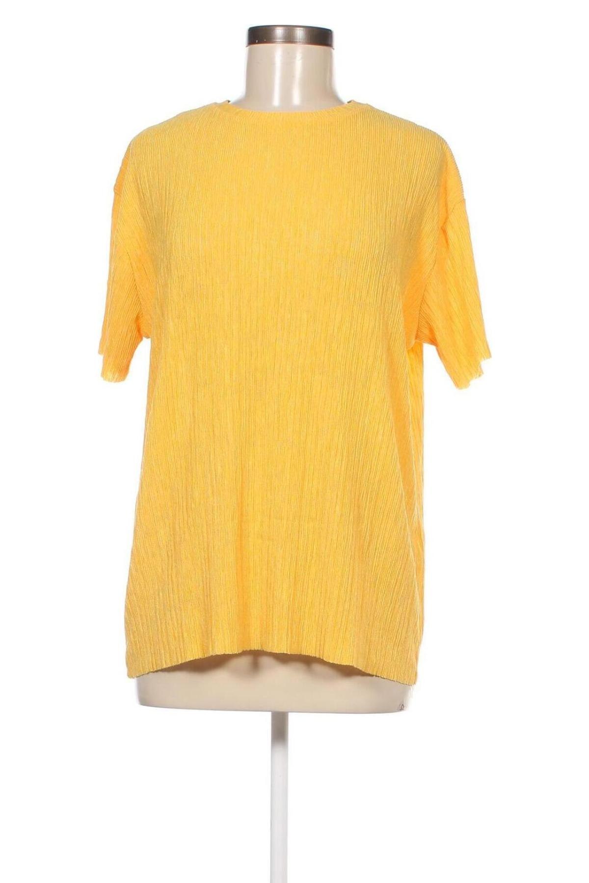 Γυναικεία μπλούζα Bershka, Μέγεθος S, Χρώμα Κίτρινο, Τιμή 4,70 €