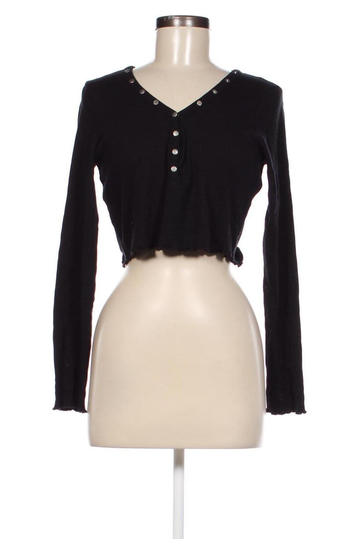 Γυναικεία μπλούζα Bershka, Μέγεθος L, Χρώμα Μαύρο, Τιμή 3,06 €