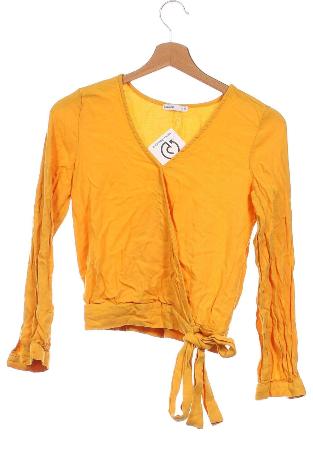 Дамска блуза Cropp, Размер XS, Цвят Жълт, Цена 17,34 лв.