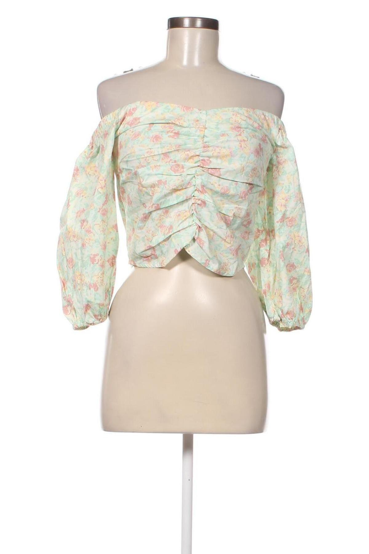 Дамска блуза Gina Tricot, Размер M, Цвят Многоцветен, Цена 46,00 лв.