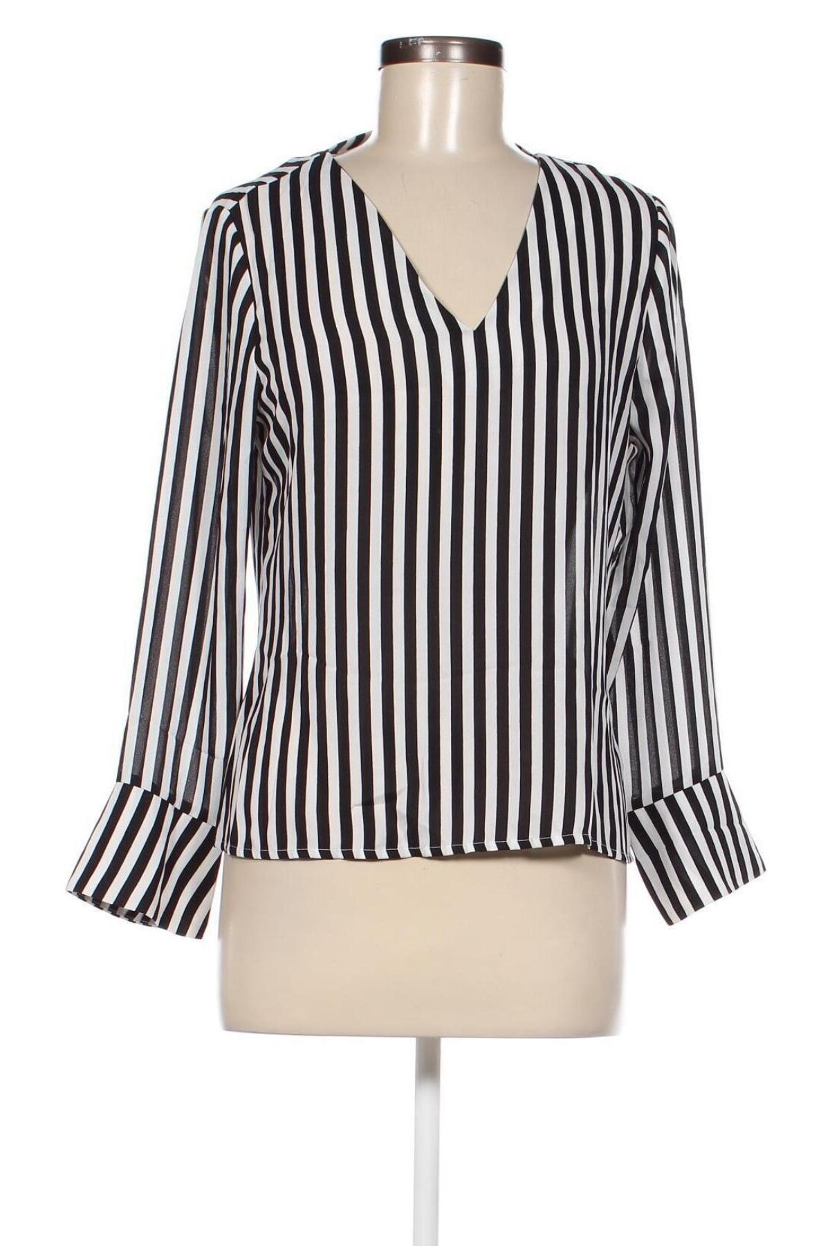 Дамска блуза Gina Tricot, Размер XS, Цвят Многоцветен, Цена 4,00 лв.