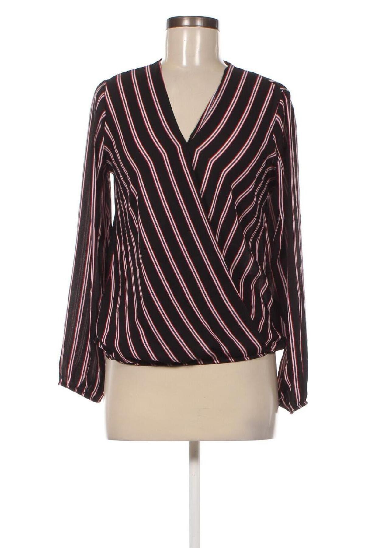 Дамска блуза Lola Liza, Размер M, Цвят Черен, Цена 6,80 лв.