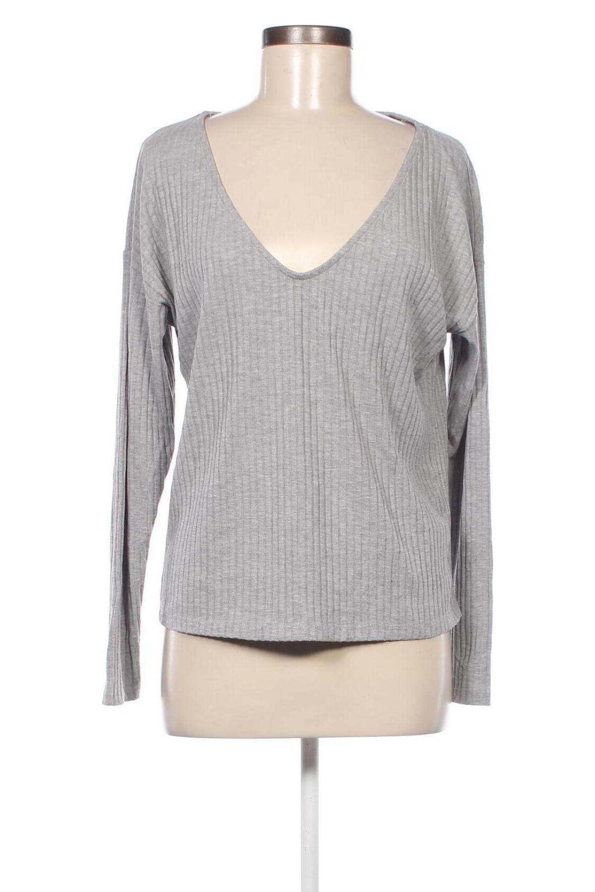 Γυναικεία μπλούζα Nly Trend, Μέγεθος S, Χρώμα Γκρί, Τιμή 1,76 €