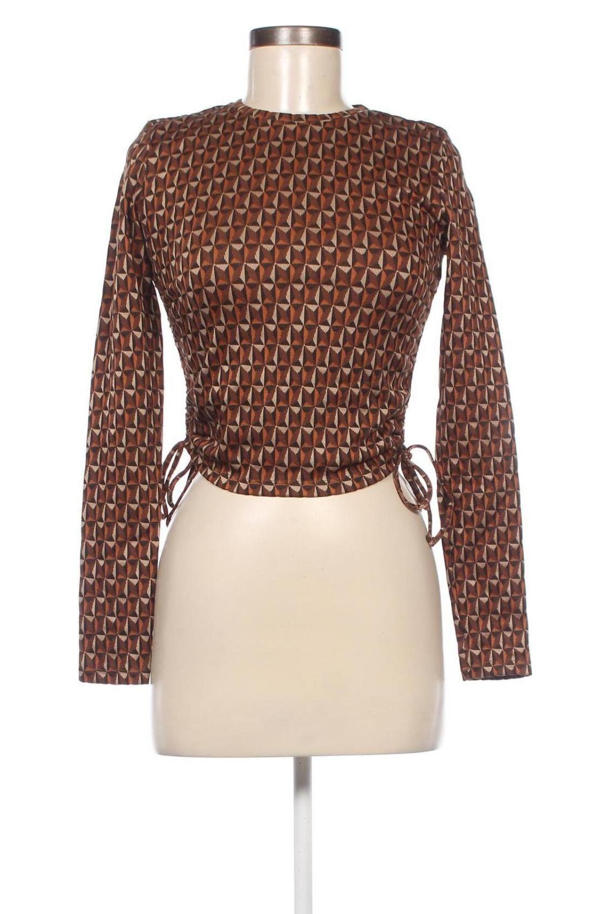 Дамска блуза Pull&Bear, Размер S, Цвят Многоцветен, Цена 6,08 лв.