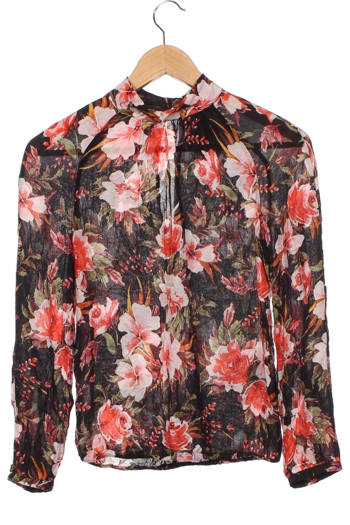Damen Shirt Reserved, Größe XS, Farbe Mehrfarbig, Preis 4,37 €