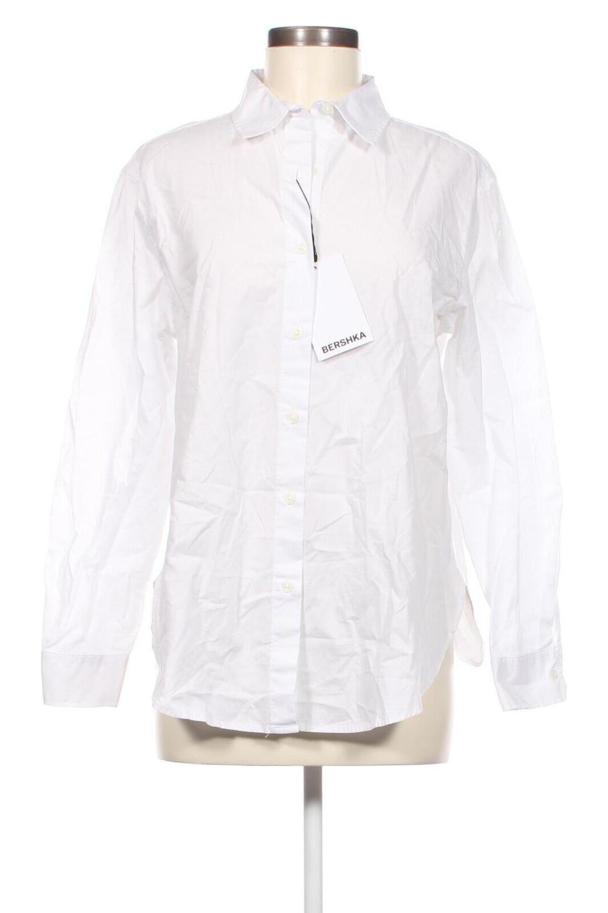 Дамска риза Bershka, Размер XS, Цвят Бял, Цена 40,00 лв.