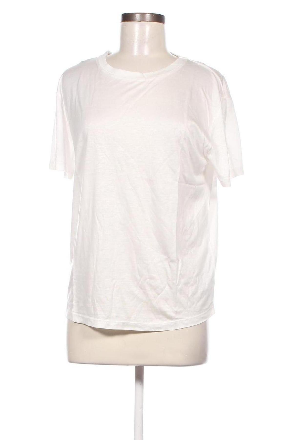 Дамска тениска Lounge Nine, Размер S, Цвят Бял, Цена 26,04 лв.