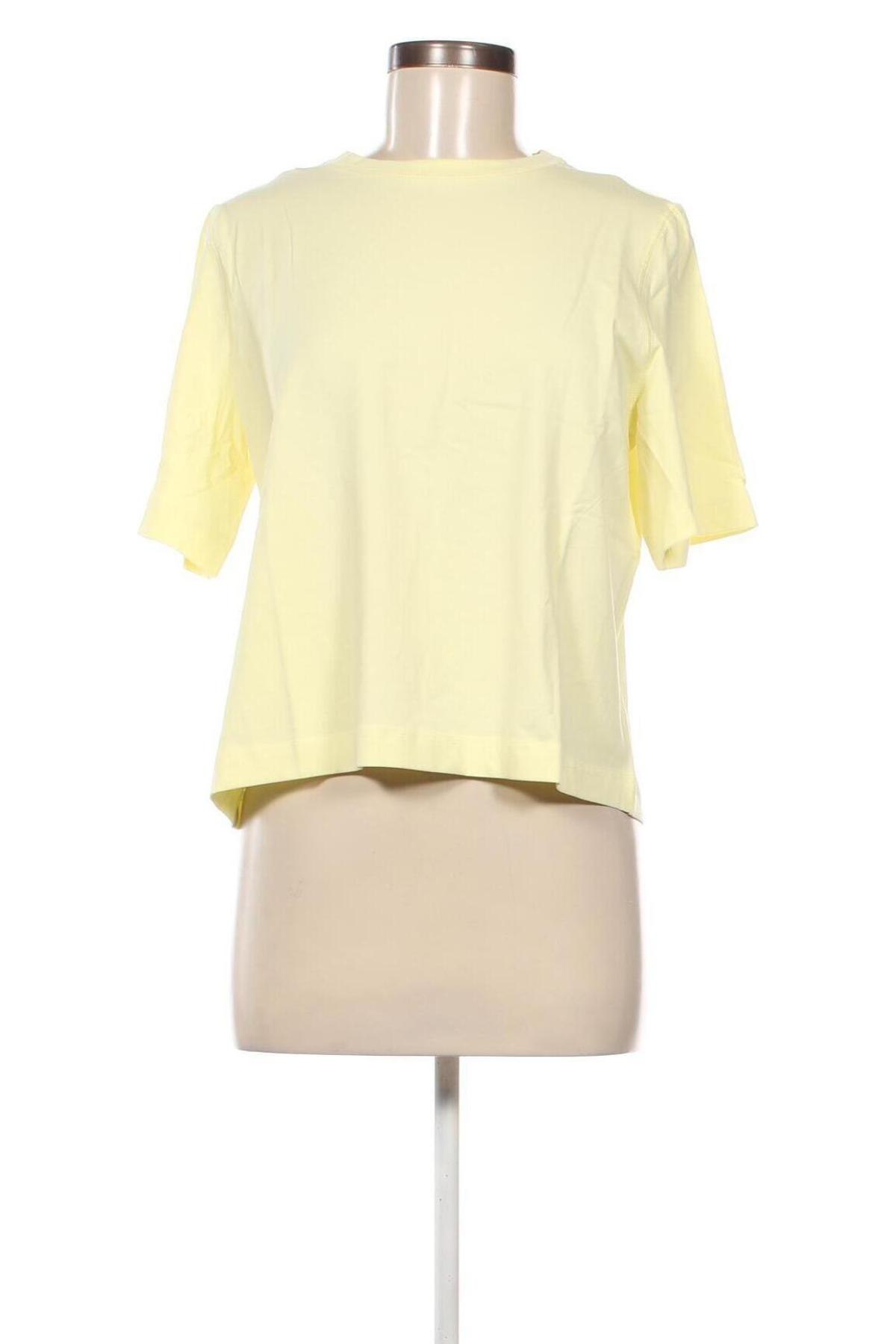 Γυναικείο t-shirt Weekday, Μέγεθος S, Χρώμα Κίτρινο, Τιμή 6,31 €