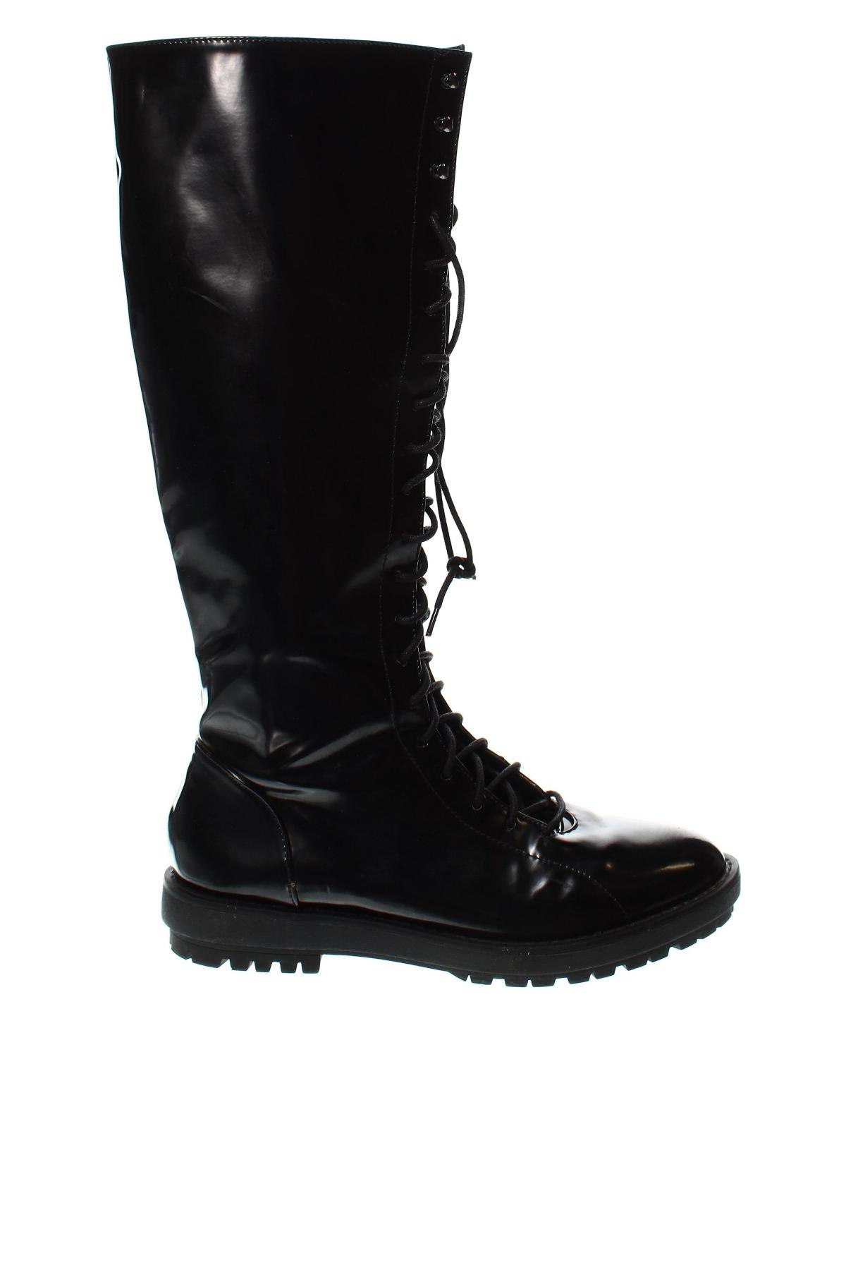 Γυναικείες μπότες Bershka, Μέγεθος 41, Χρώμα Μαύρο, Τιμή 18,60 €