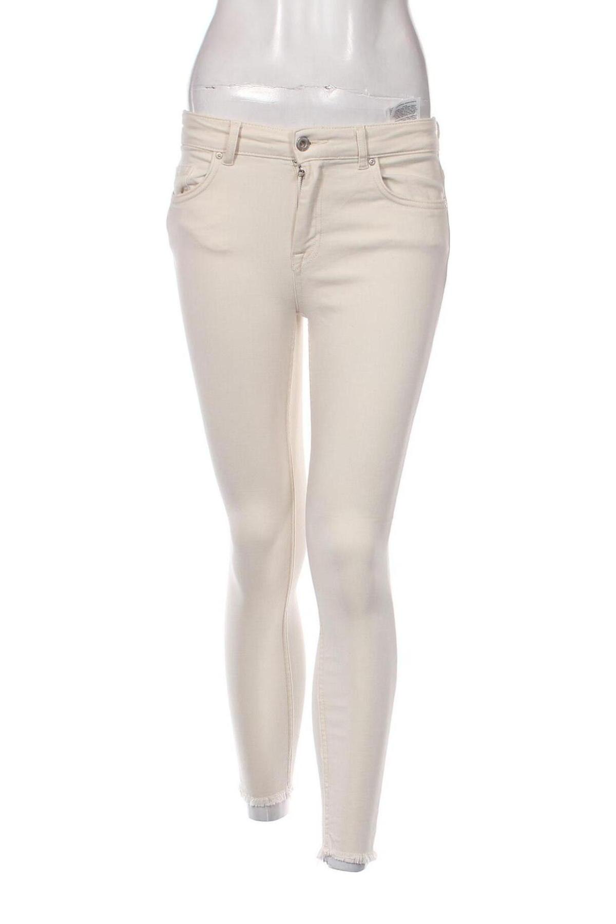 Damen Jeans ONLY, Größe M, Farbe Ecru, Preis 9,46 €