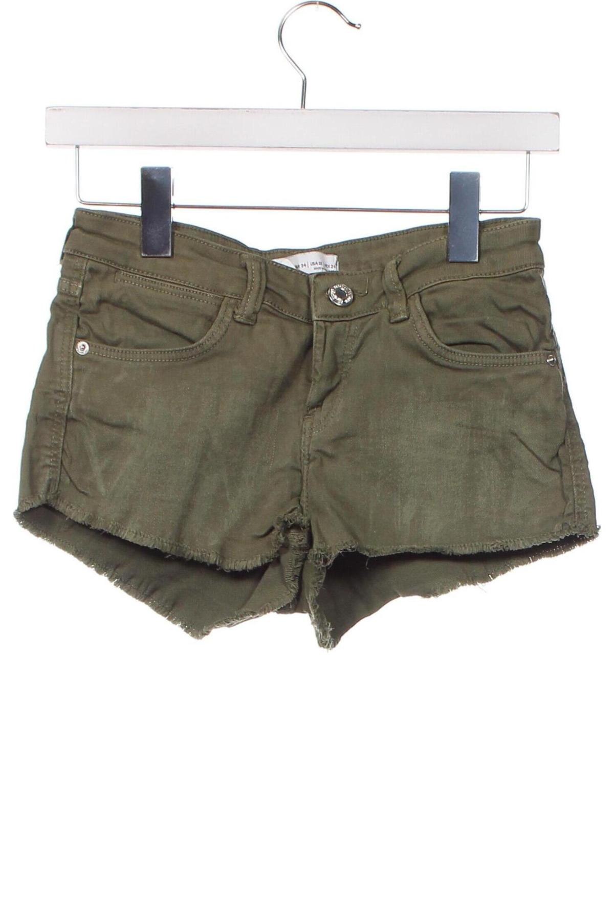 Pantaloni scurți de femei Bershka, Mărime XS, Culoare Verde, Preț 26,88 Lei