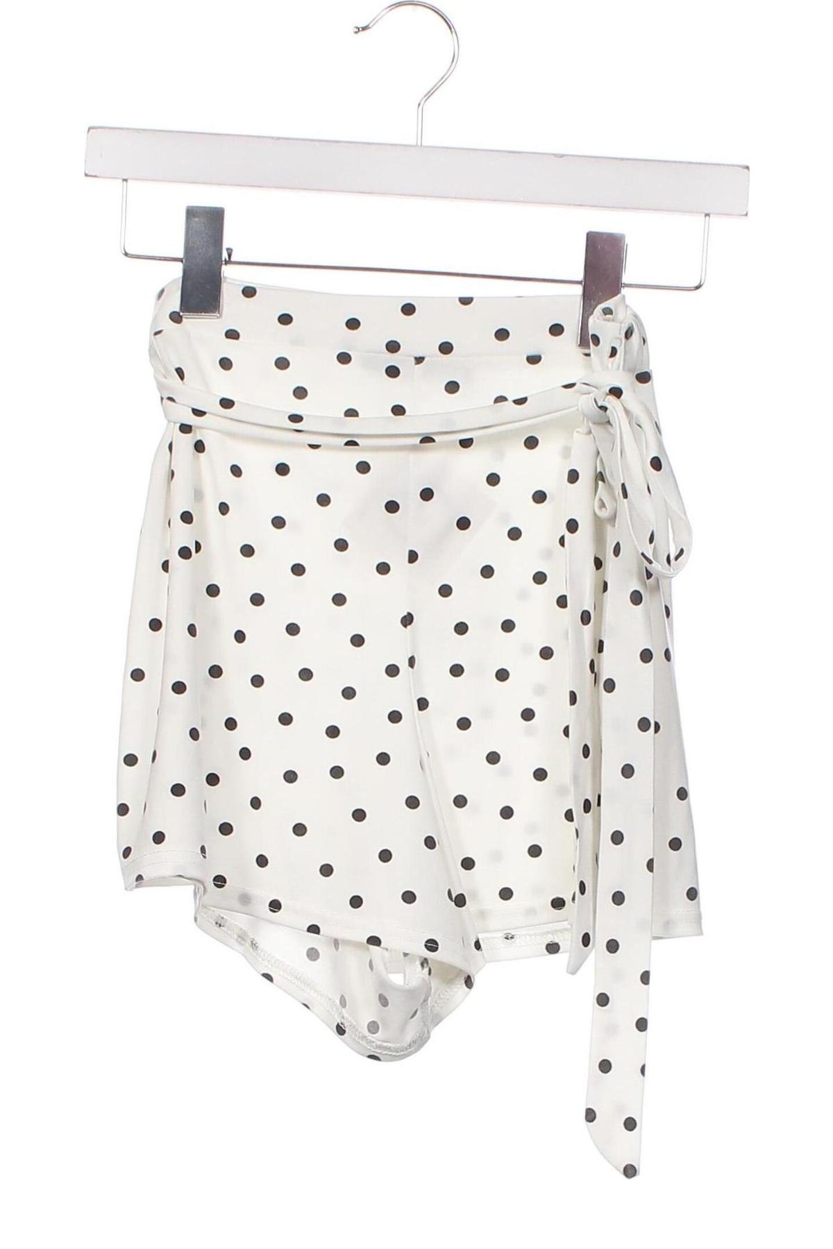 Damen Shorts Boohoo, Größe XS, Farbe Weiß, Preis € 9,72