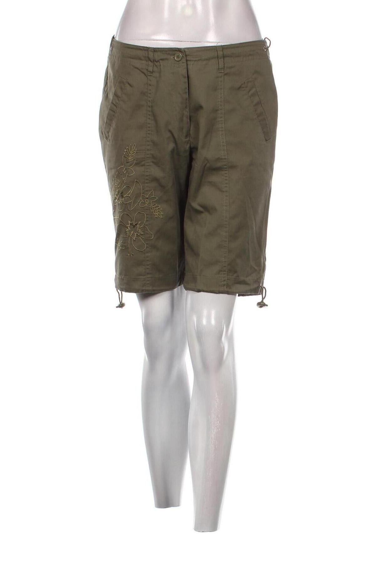 Дамски къс панталон Casual, Размер S, Цвят Зелен, Цена 19,44 лв.