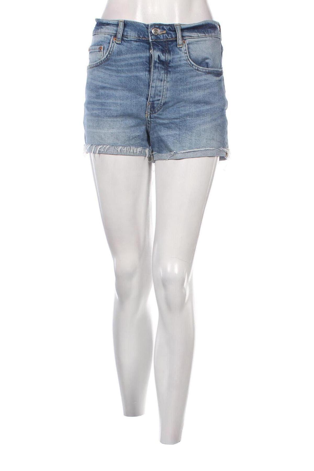 Γυναικείο κοντό παντελόνι Gina Tricot, Μέγεθος M, Χρώμα Μπλέ, Τιμή 10,22 €