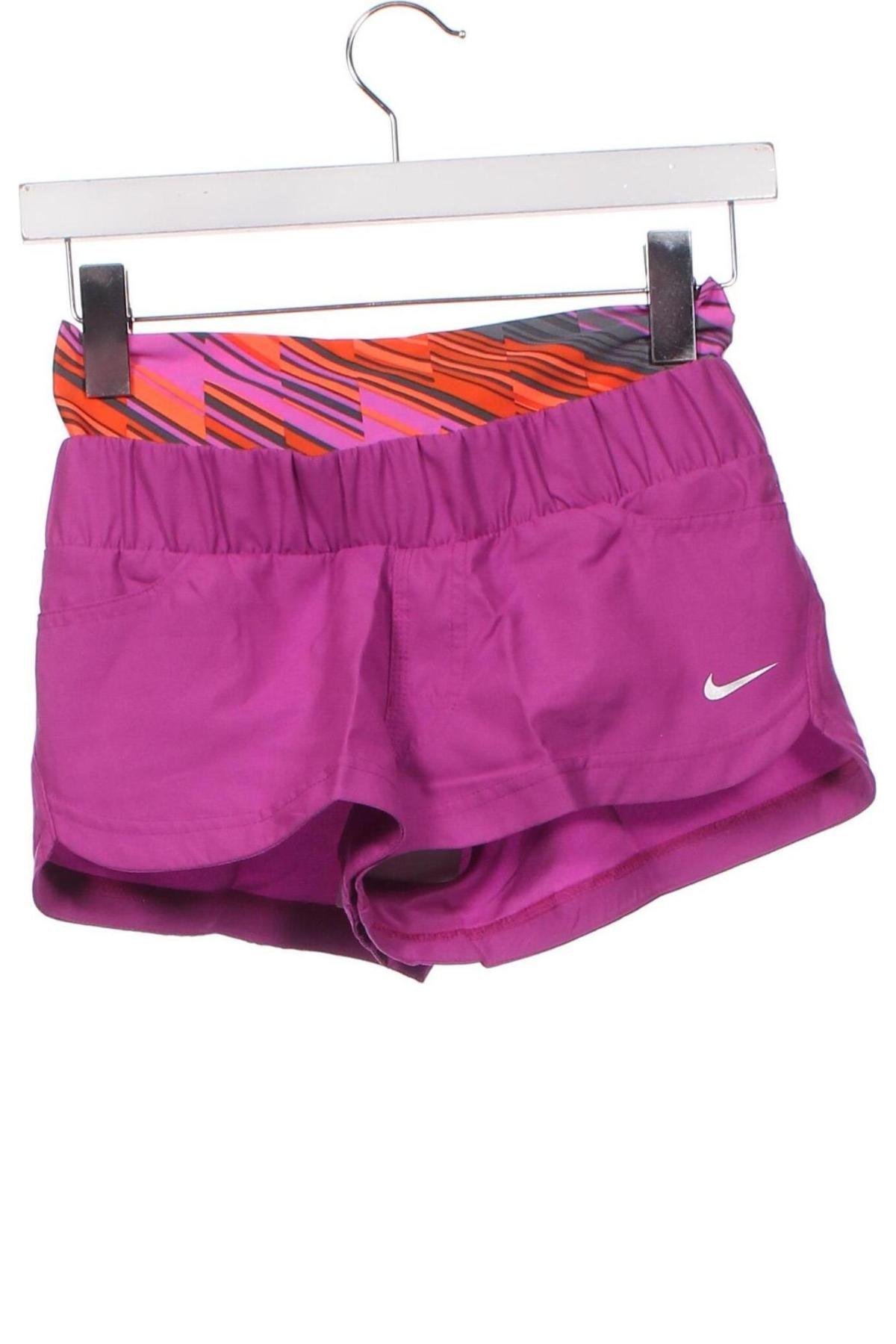 Γυναικείο κοντό παντελόνι Nike, Μέγεθος XS, Χρώμα Βιολετί, Τιμή 39,69 €