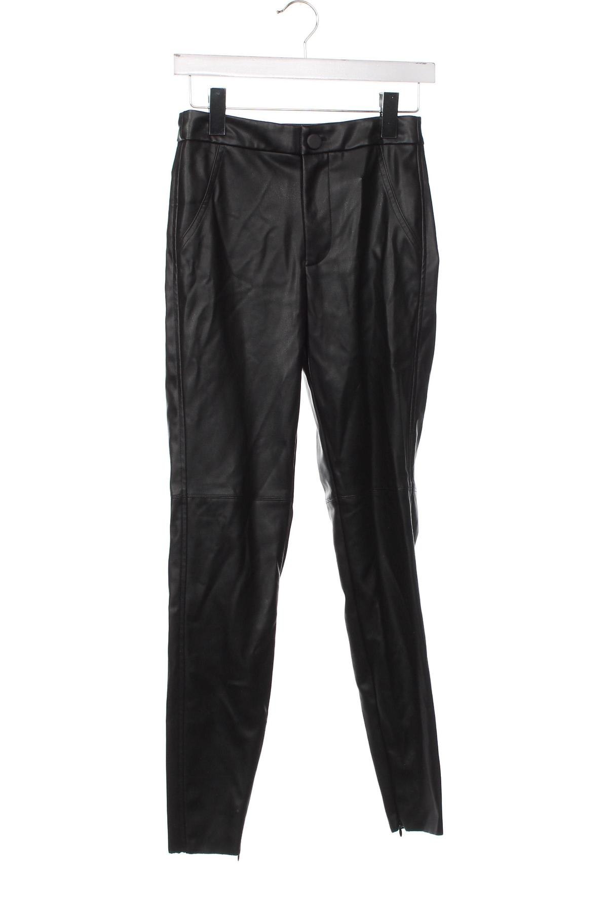 Γυναικείο παντελόνι δερμάτινο Primark, Μέγεθος XS, Χρώμα Μαύρο, Τιμή 5,56 €