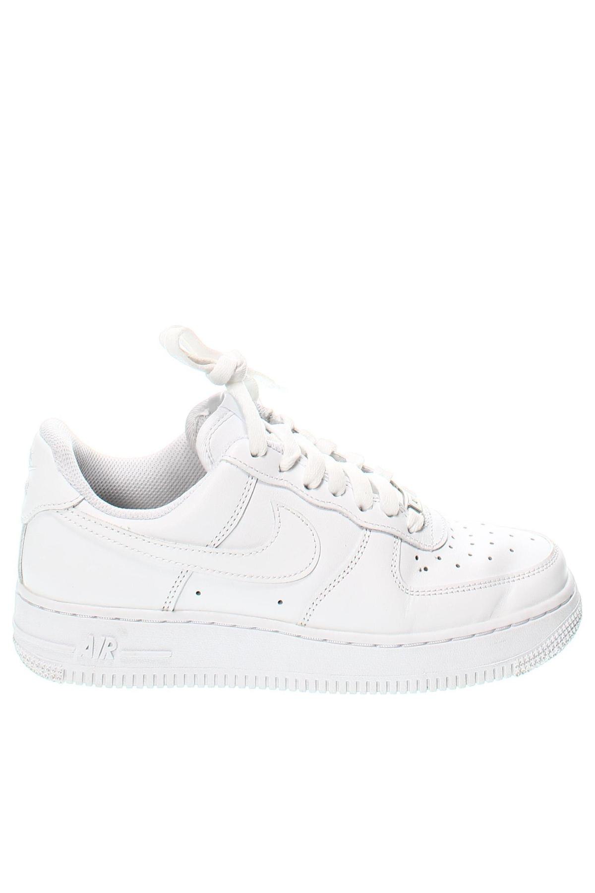 Дамски обувки Nike, Размер 37, Цвят Бял, Цена 89,00 лв.