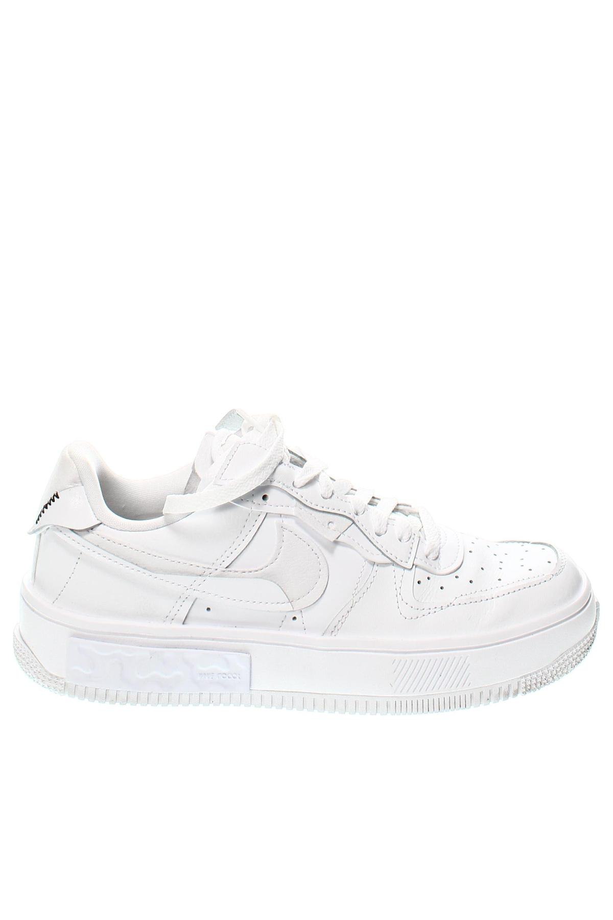 Γυναικεία παπούτσια Nike, Μέγεθος 40, Χρώμα Λευκό, Τιμή 55,05 €