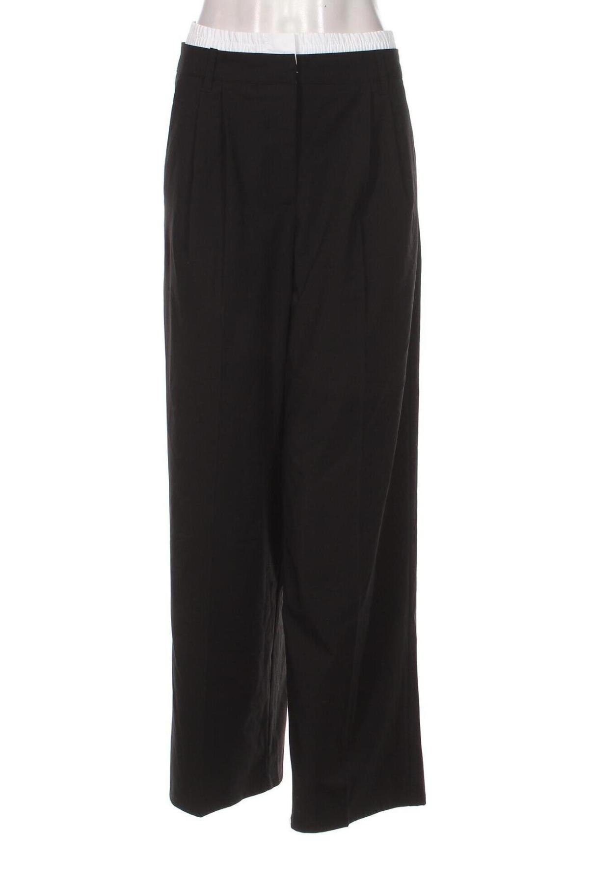 Дамски панталон Bershka, Размер M, Цвят Черен, Цена 46,00 лв.