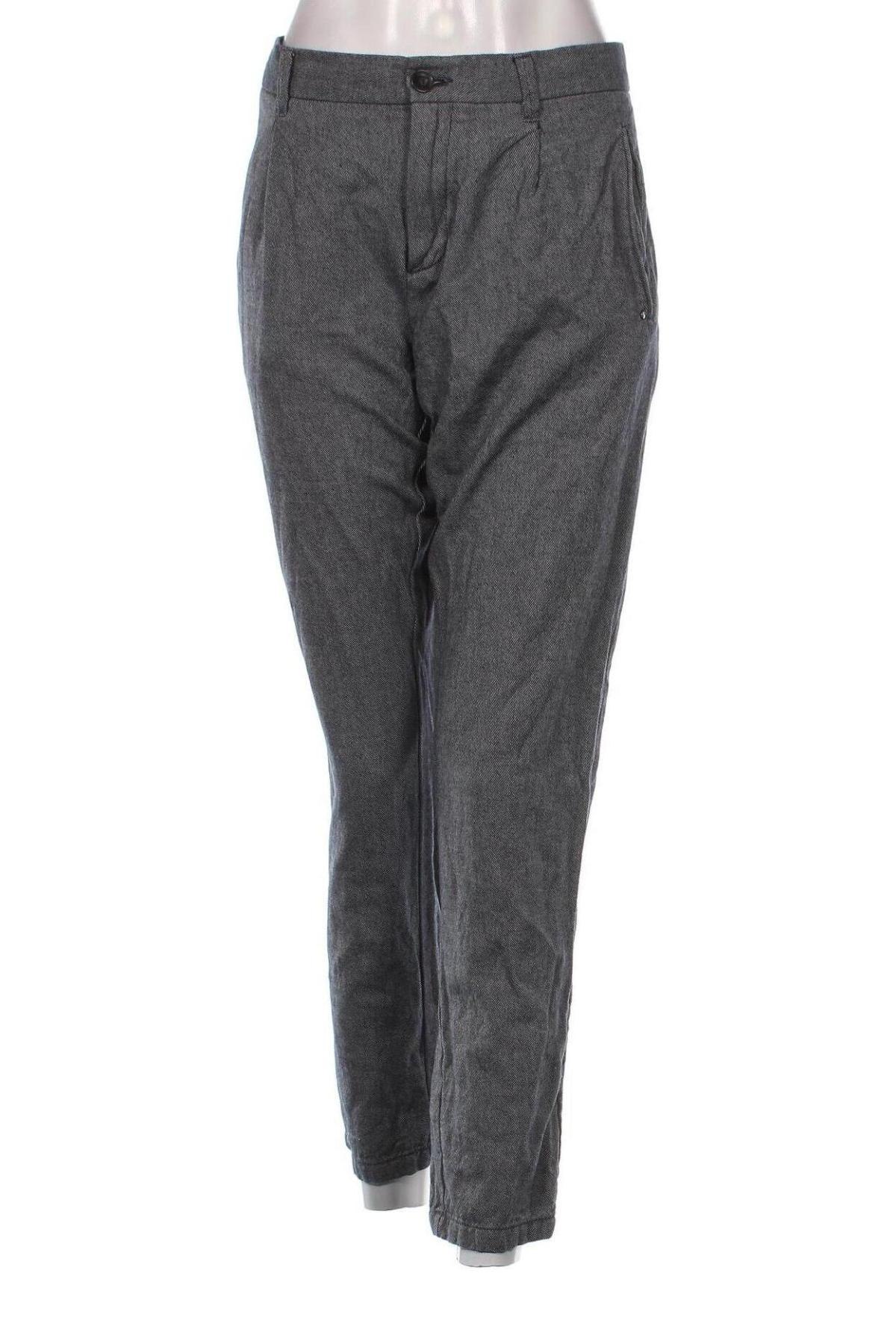 Дамски панталон Sisley, Размер XL, Цвят Син, Цена 34,38 лв.