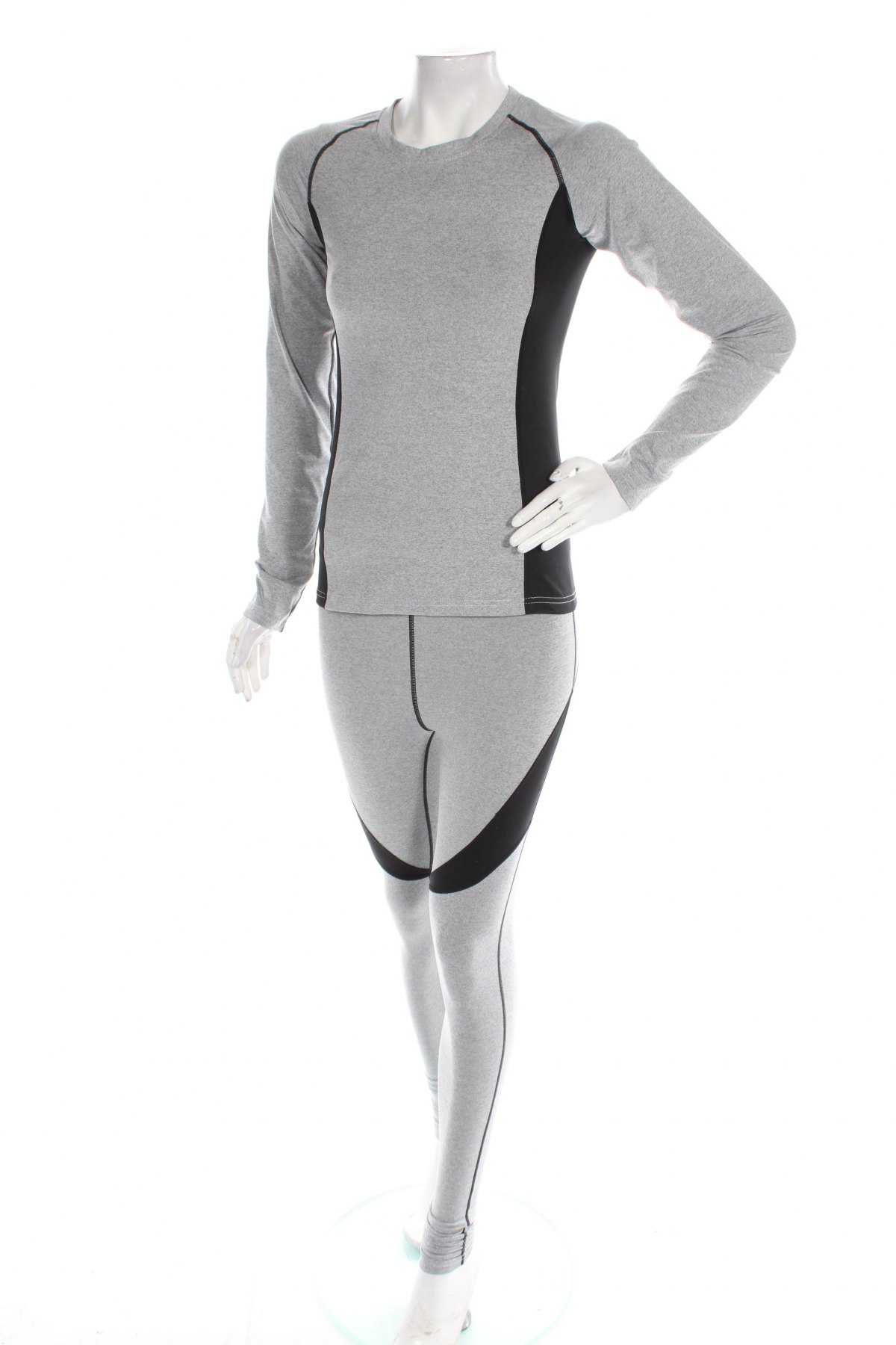Damen Trainingsanzug, Größe S, Farbe Grau, Preis 20,00 €