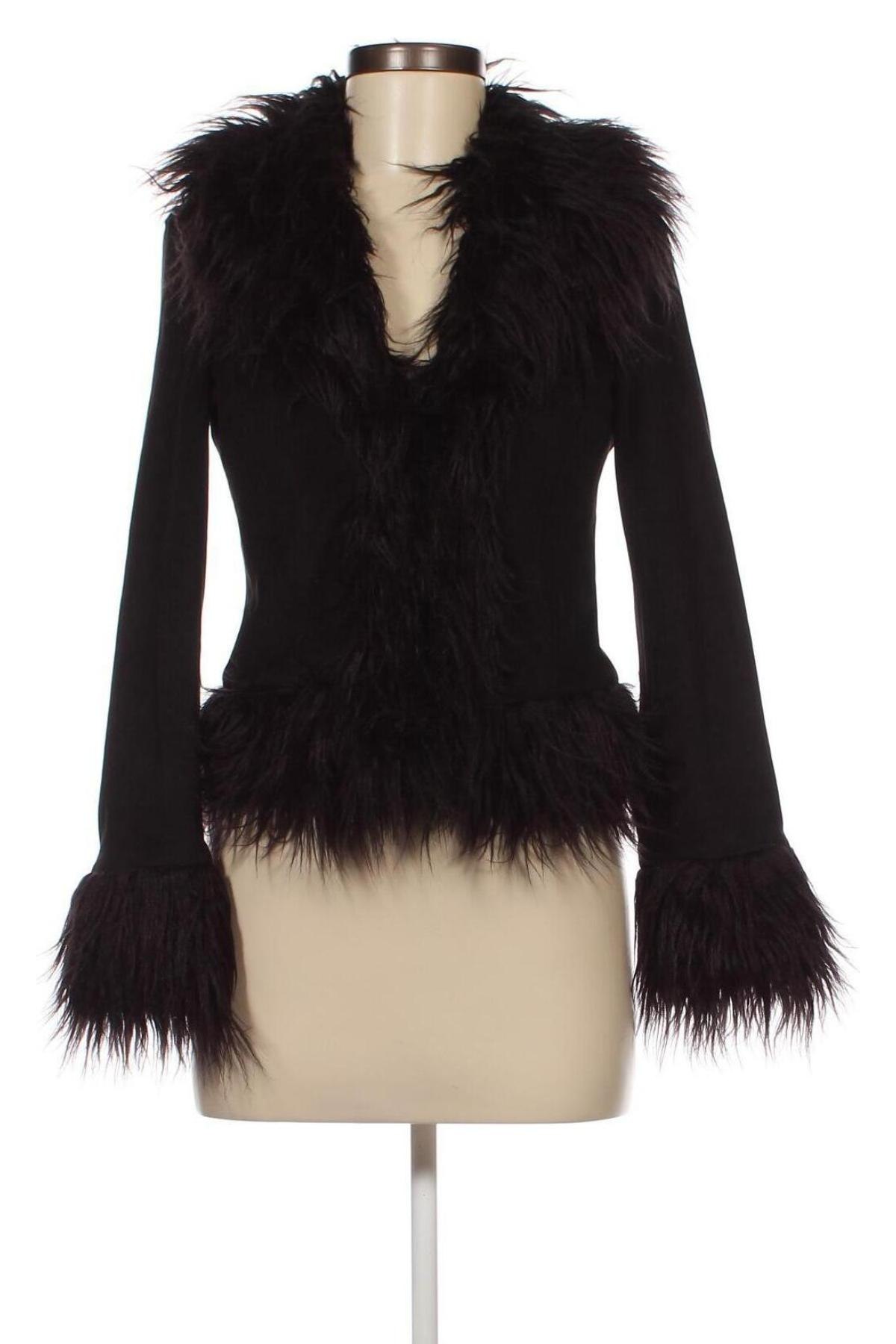 Дамско палто Bershka, Размер XS, Цвят Черен, Цена 107,00 лв.