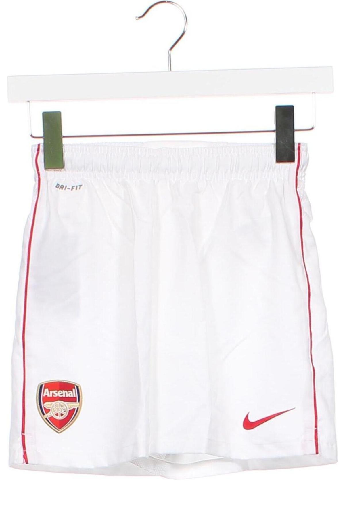Детски къс панталон Nike, Размер 8-9y/ 134-140 см, Цвят Бял, Цена 59,00 лв.
