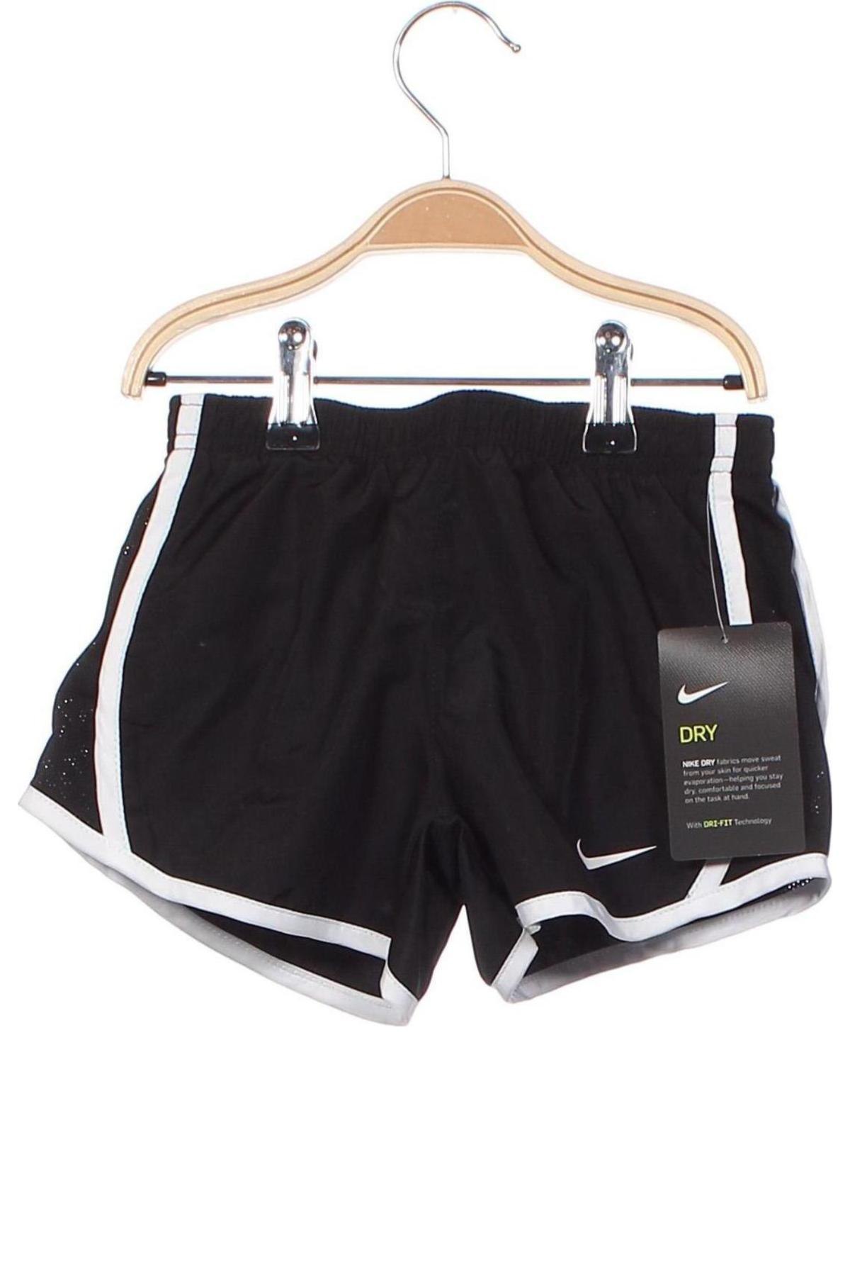 Detské krátke nohavice  Nike, Veľkosť 4-5y/ 110-116 cm, Farba Čierna, Cena  17,69 €