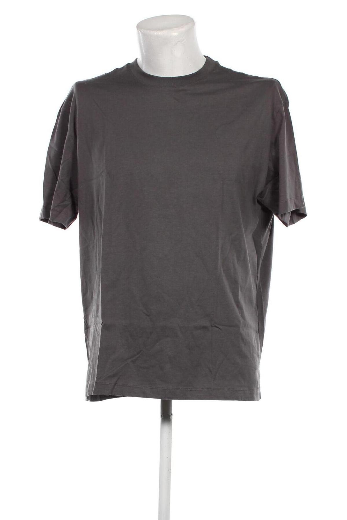 Tricou de bărbați Bershka, Mărime M, Culoare Gri, Preț 69,08 Lei