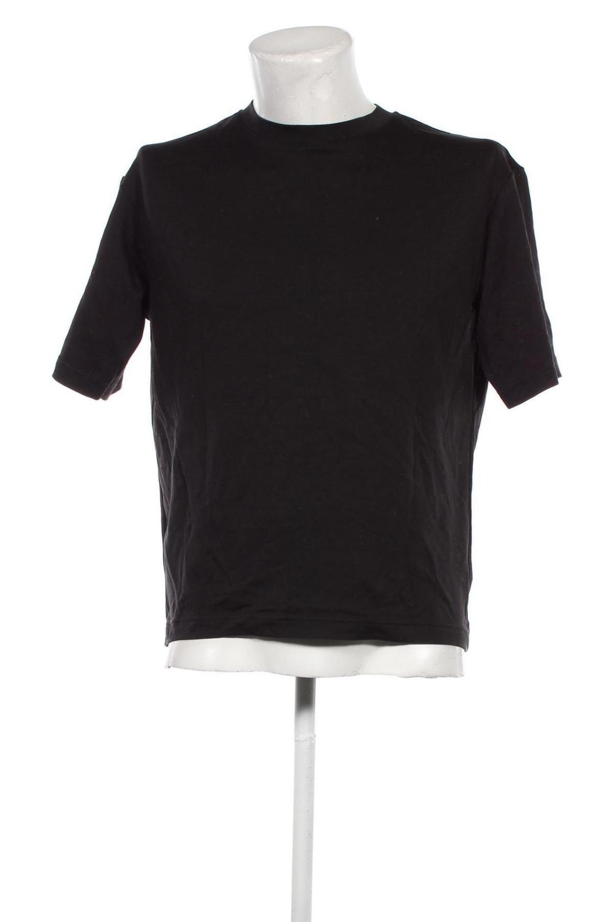 Ανδρικό t-shirt Uniqlo, Μέγεθος M, Χρώμα Μαύρο, Τιμή 8,66 €
