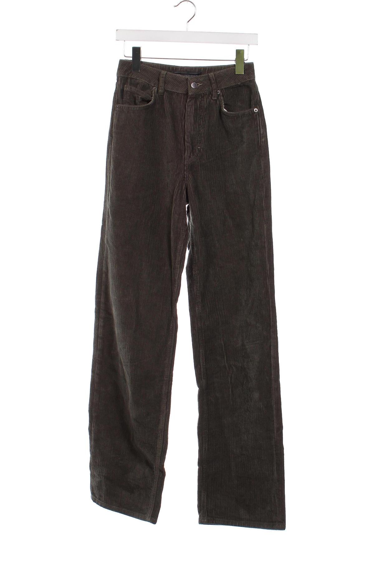 Мъжки джинси Superdry, Размер XS, Цвят Зелен, Цена 25,44 лв.
