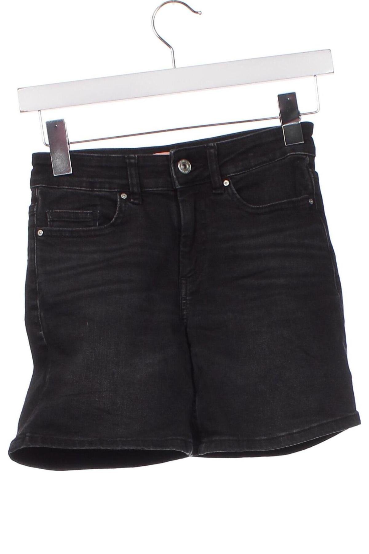 Γυναικείο κοντό παντελόνι ONLY, Μέγεθος XS, Χρώμα Μαύρο, Τιμή 10,23 €