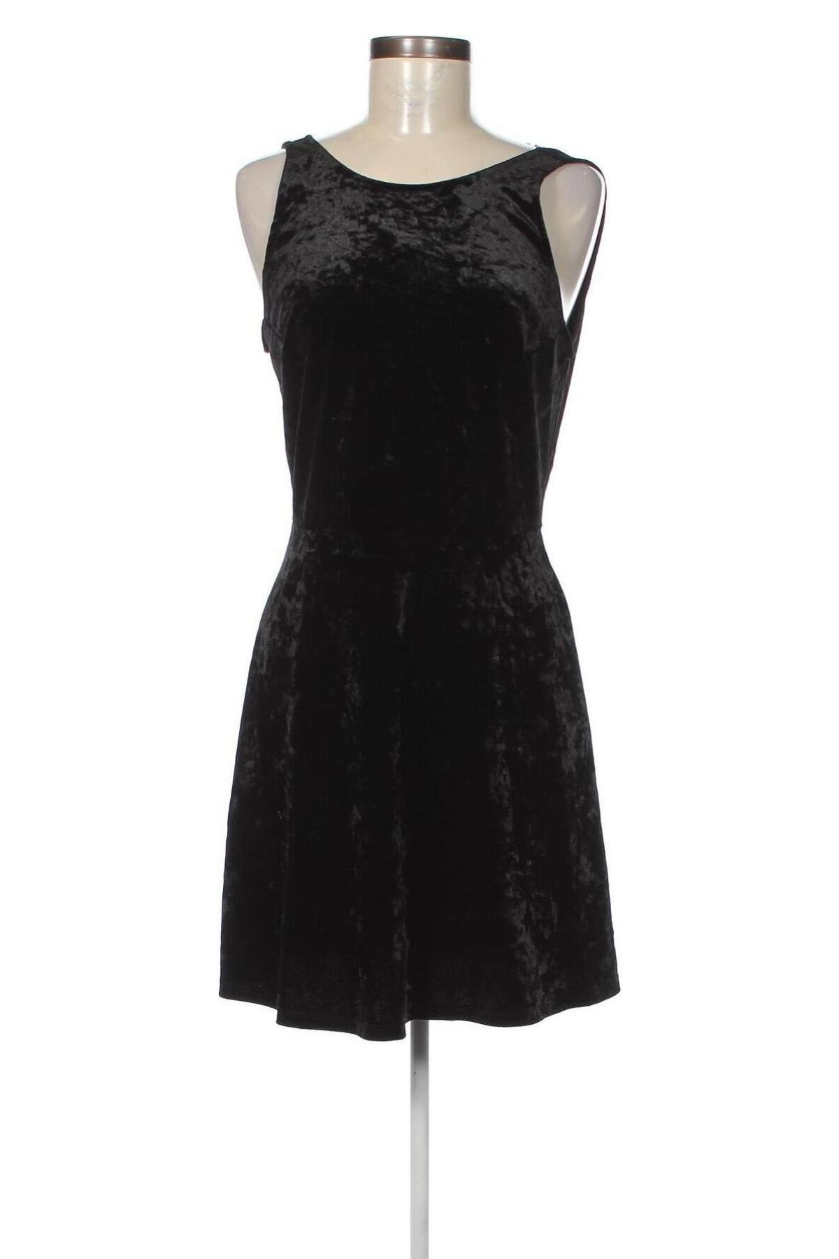 Šaty  H&M Divided, Velikost L, Barva Černá, Cena  185,00 Kč