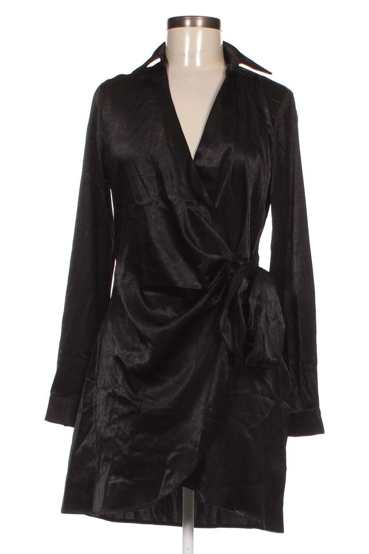 Kleid NA-KD, Größe S, Farbe Schwarz, Preis 27,28 €