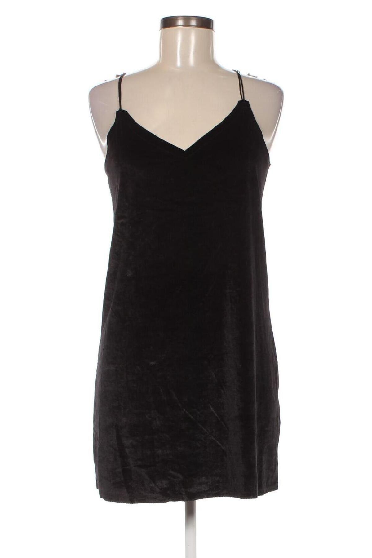 Šaty  Pull&Bear, Veľkosť M, Farba Čierna, Cena  6,58 €