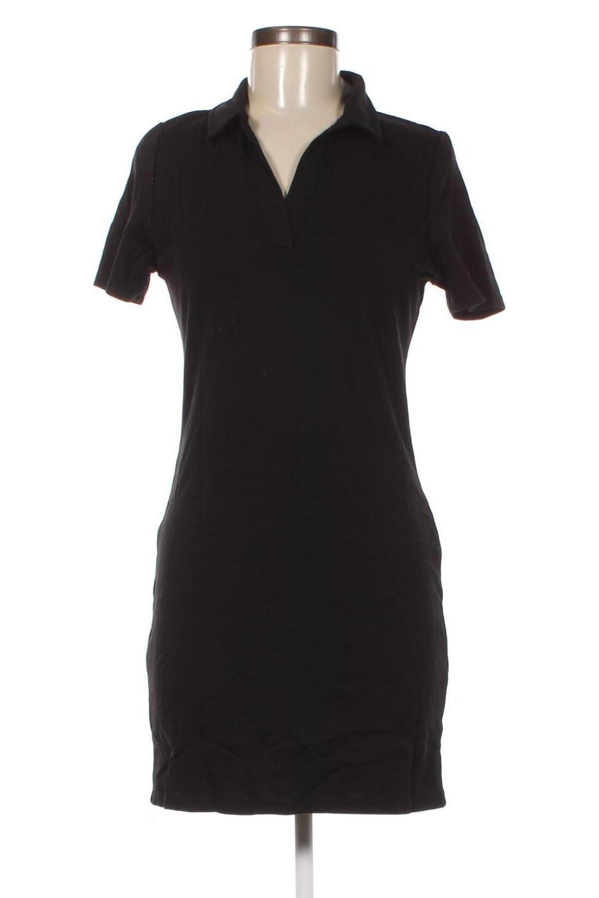 Kleid Pull&Bear, Größe L, Farbe Schwarz, Preis 20,18 €